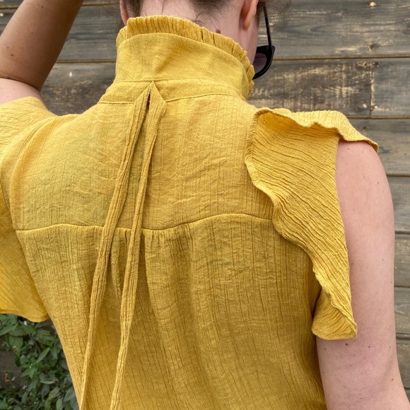 Sweet Wanderer | tie front ruffle sleeve top - Picture 7 of 10